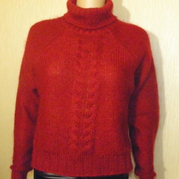 Red   Cable knit Turtleneck - Picture 1 of 5
